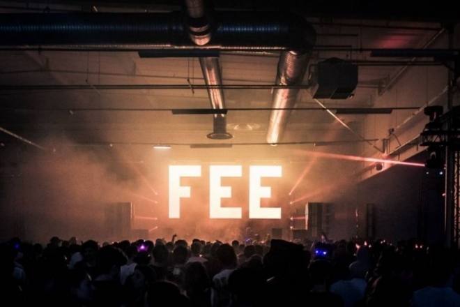 Fée Croquer invite Matrixxman, Keepskaes et Jasmine Azarian dans une warehouse méconnue