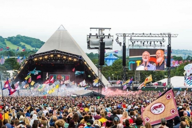 Glastonbury, le plus gros festival britannique annulé à cause du coronavirus