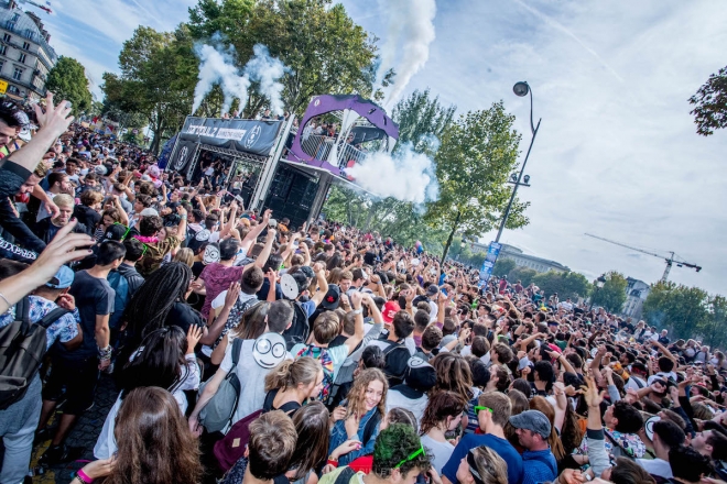 ​La Techno Parade fête ses 20 ans à Paris cette année