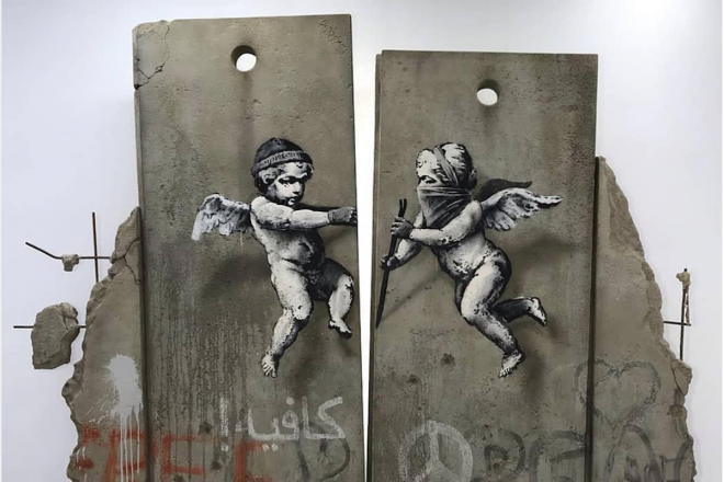 ​Banksy, contre le conflit israelo-palestinien au World Travel Market de Londres