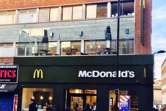 Une rave party ‘McNuggets’ sur le rooftop d’un McDonald londonien est annulée