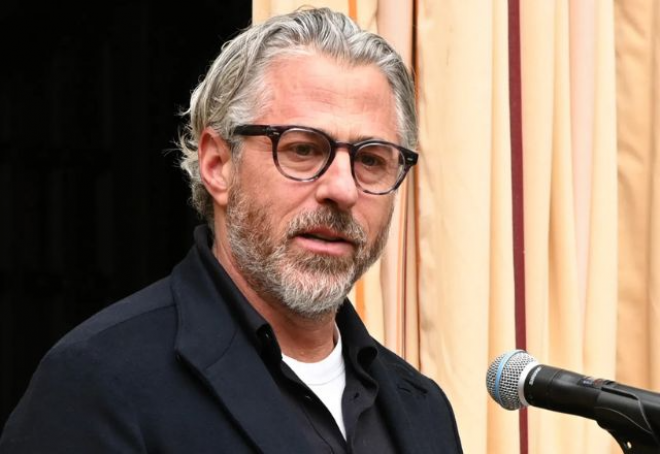 Le PDG du groupe Wasserman présente des excuses publiques après avoir été mentionné dans les dossiers Epstein