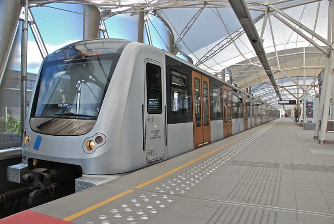 Le métro de Bruxelles va diffuser de la techno dans ses stations