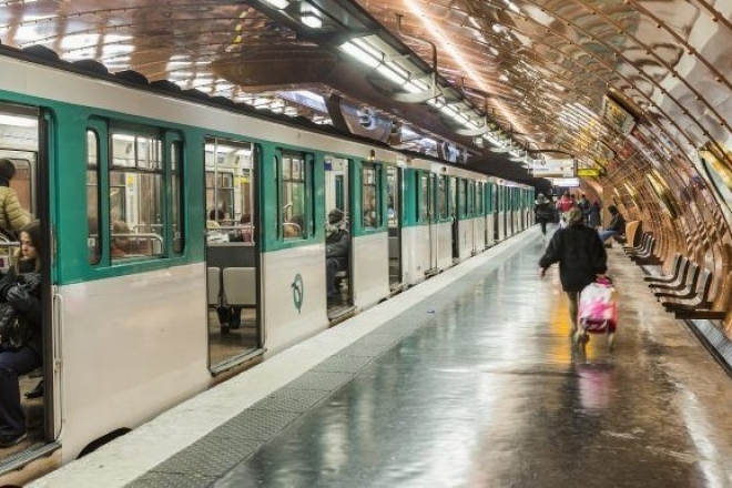 Les métro et tramway parisiens bientôt ouverts toute la nuit