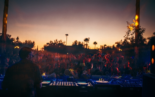 Festival Oasis: Into the wild, un temple de la musique électronique s’érige au milieu du Sahara