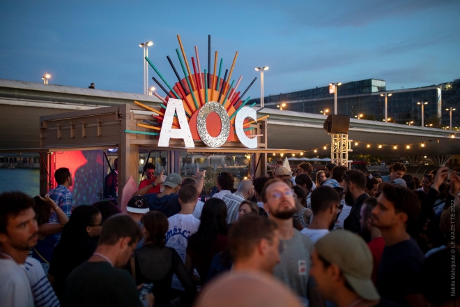 Paris : AOC Records, Marbré et Electronic Subculture débarquent sur une péniche pour une soirée House