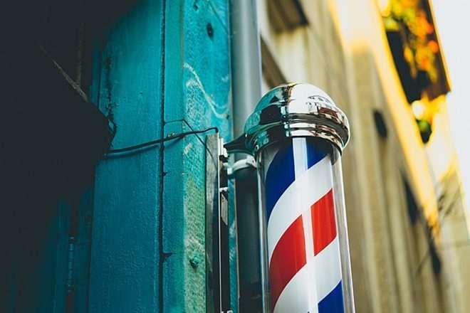 New-York : la police a mis fin à une fête underground dans un barber shop