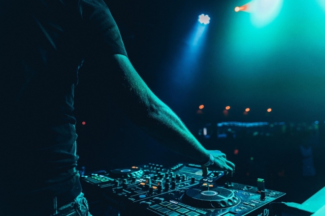 Être DJ est le métier de rêve numéro un en Nouvelle-Zélande, révèle une étude