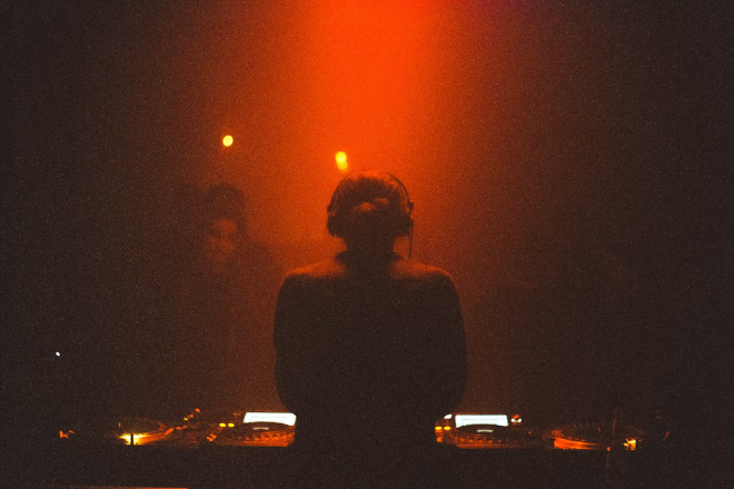 « Letterboxd pour les sorties en boîte » : une nouvelle application vous permet de noter les sets de DJ après une soirée