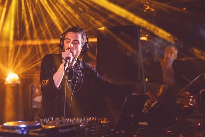 ​Vidéo : les vingt premières minutes de la performance de Nicolas Jaar en Palestine