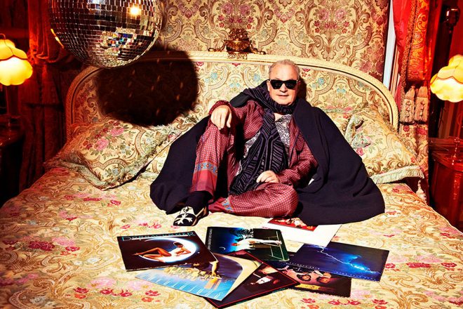 9 photos illustrant le faste et le glamour de la carrière de Giorgio Moroder